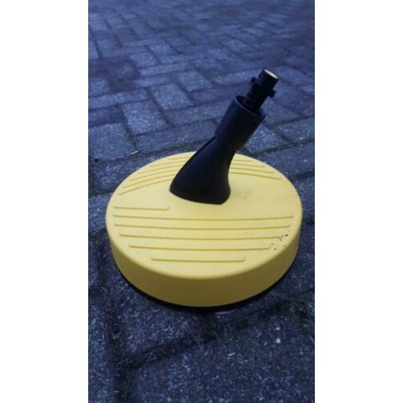 Karcher terras reiniger. Voor het verwijderen van mos en vui