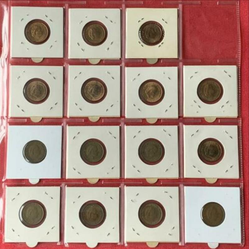 Complete Serie 1 met 35 Juliana Stuivers van 1950 t/m 1980