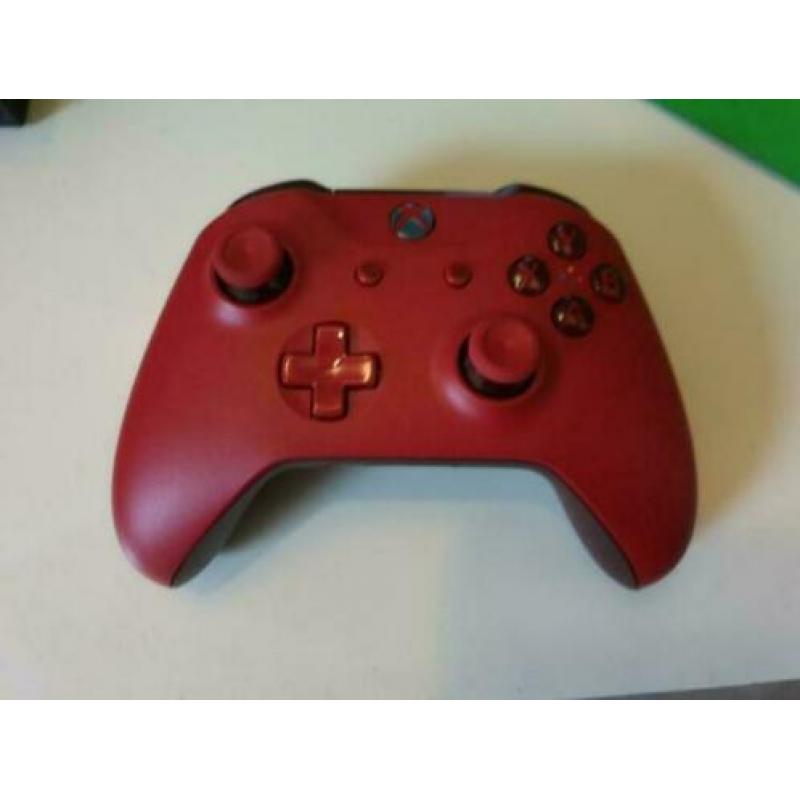 Xbox One 500gb plus controller & 5spellen!