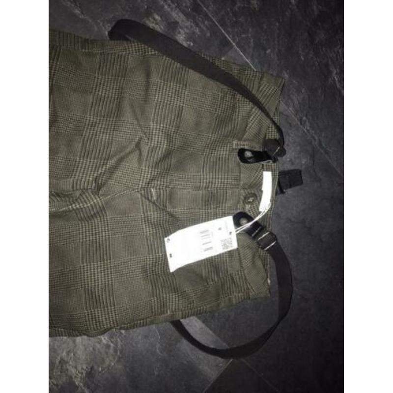 Mooie en stoere broek van mango nieuw maar 9 jaar/ 134