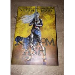 Kingdom of Ash - Sarah J Maas (Throne of Glass) hardcover