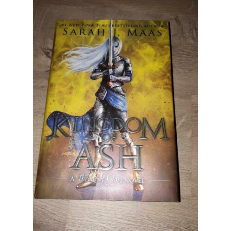 Kingdom of Ash - Sarah J Maas (Throne of Glass) hardcover