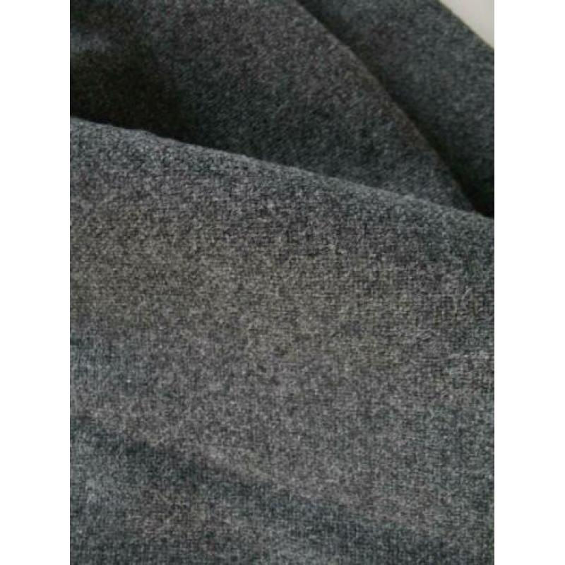STOF VOOR DESIGN: 3 COUPONS Kvadrat Tonica grijs meubelstof