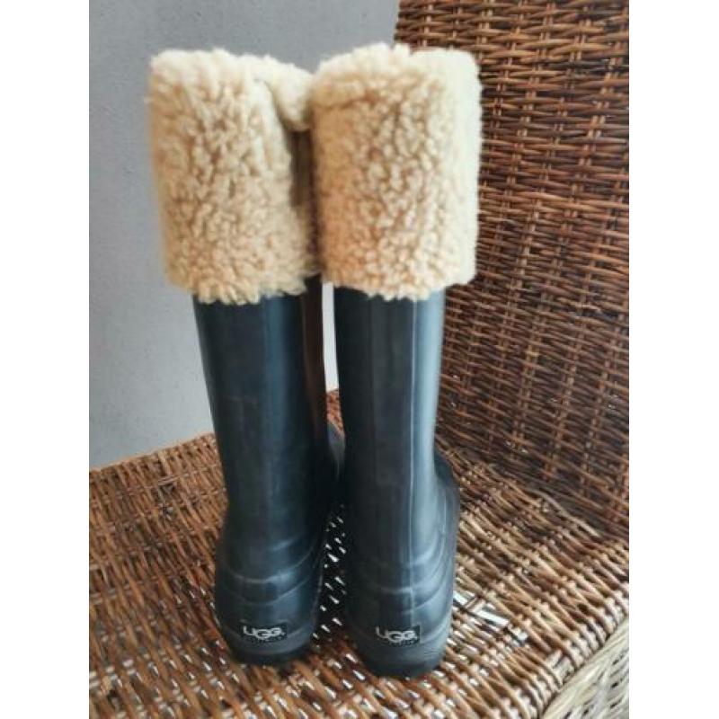 Ugg kaplaarzen maat 40
