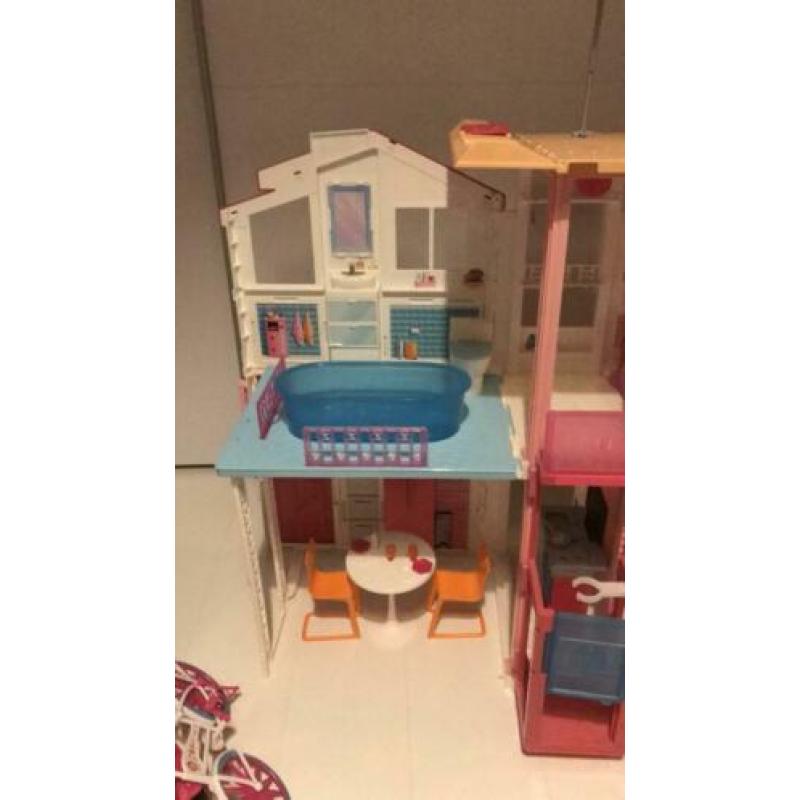 Barbie! Huis, auto en fiets
