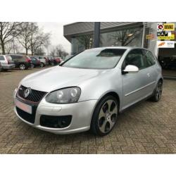 Volkswagen Golf 1.6 FSI Turijn Navigatie, Airco, cruise cont