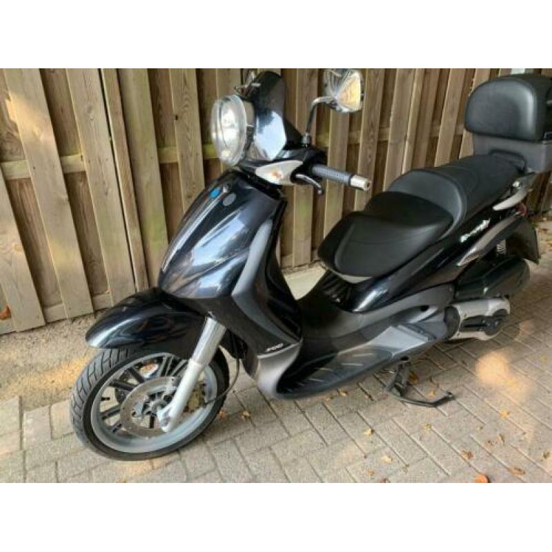 Piaggio Beverly 500 ie 4takt BJ 04-2005 (Motor scooter 500cc