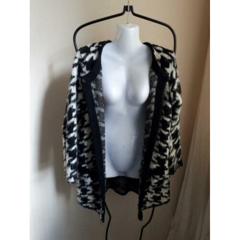 Mt S/M BETTY&CO damesvest in keurige staat!!!