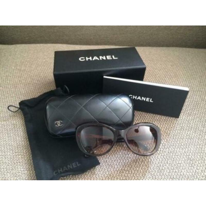 CHANEL zonnebril.