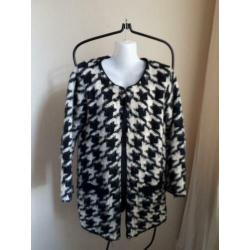 Mt S/M BETTY&CO damesvest in keurige staat!!!