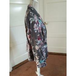 Supermooie bloemen blazer van GERRY WEBER maat 46