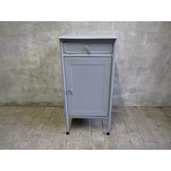 2 vintage metalen nachtkastjes met lade en deurtje -per stuk
