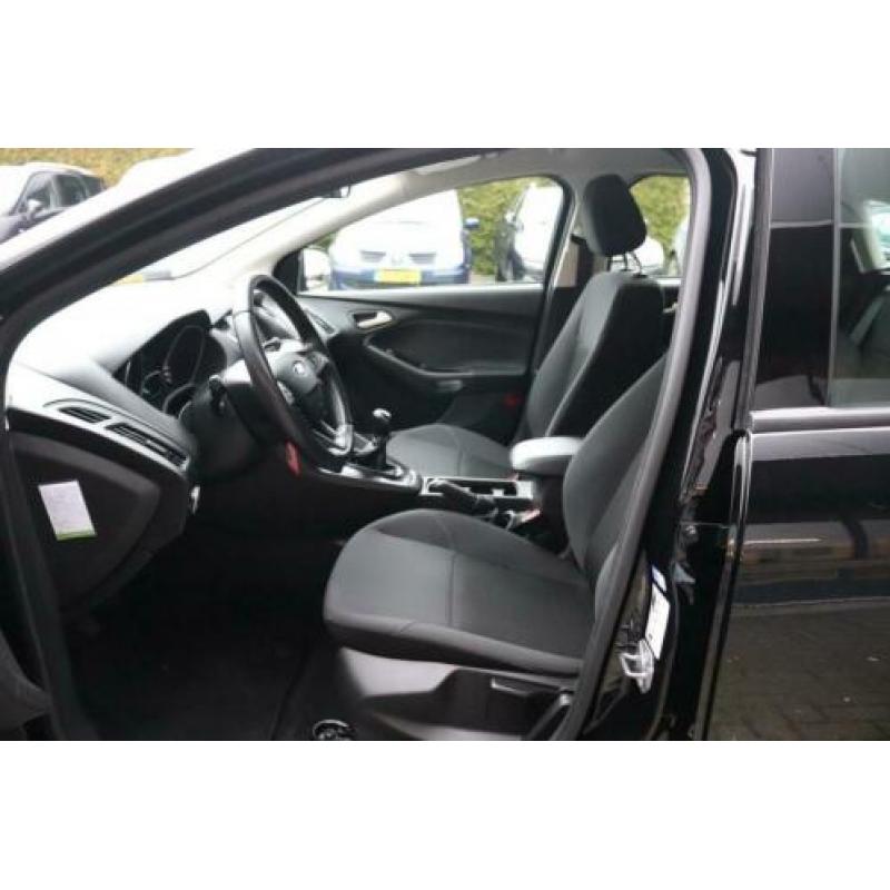 Ford Focus 1.0 Lease Edition 50 procent deal 7.225,- ACTIE W