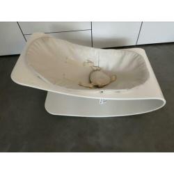 Wipstoeltje BLOOM wit met leren zitting