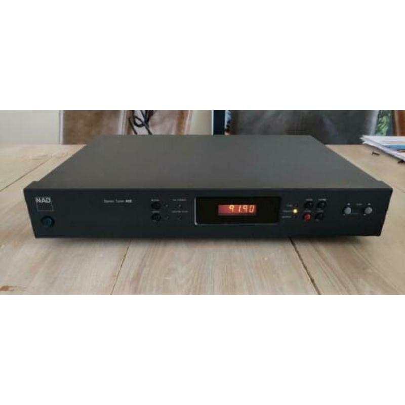 Nad tuner mooie en goede staat