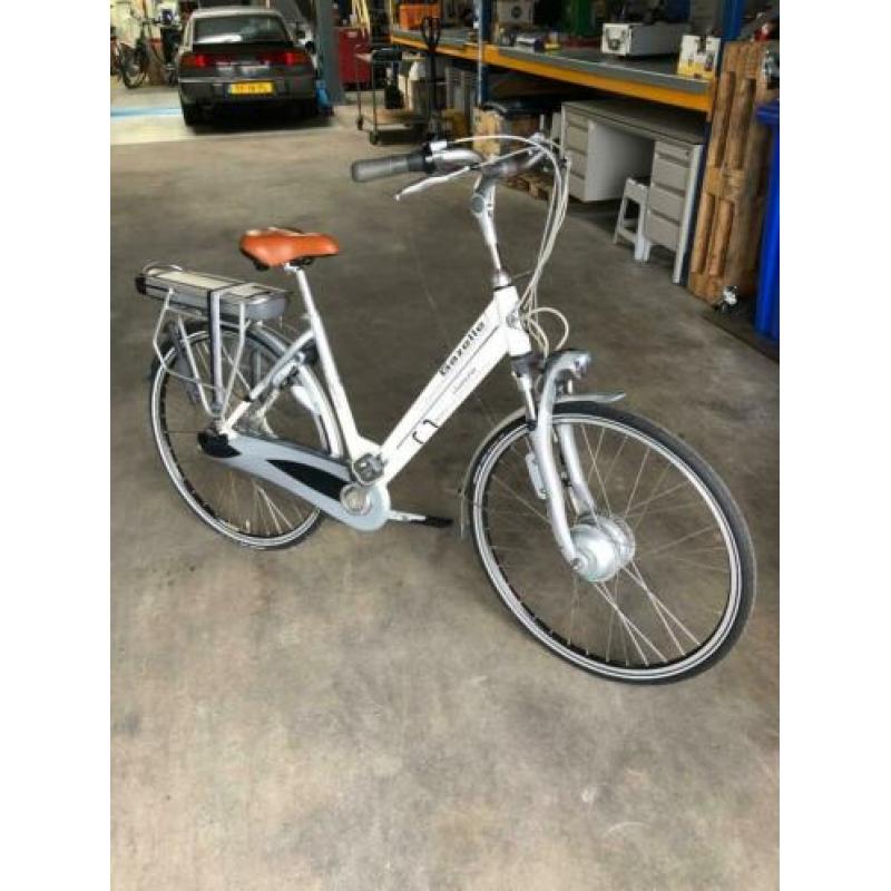 Prachtige Gazelle Chamonix Innergy, Nieuwe silver accu