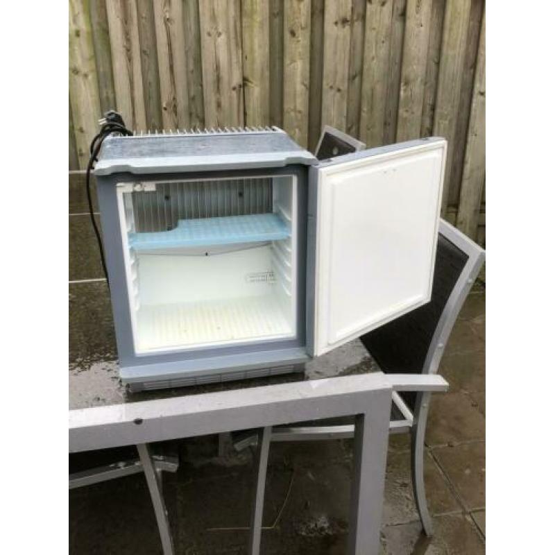 Koelkast Dometic DS200FS absorptie koelsysteem