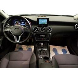 Mercedes-Benz A-Klasse 180 URBAN AMG Line Navi, Xenon, Hleer