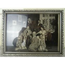 Antieke lijst + markante familiefoto foto 1920 curiosa kunst