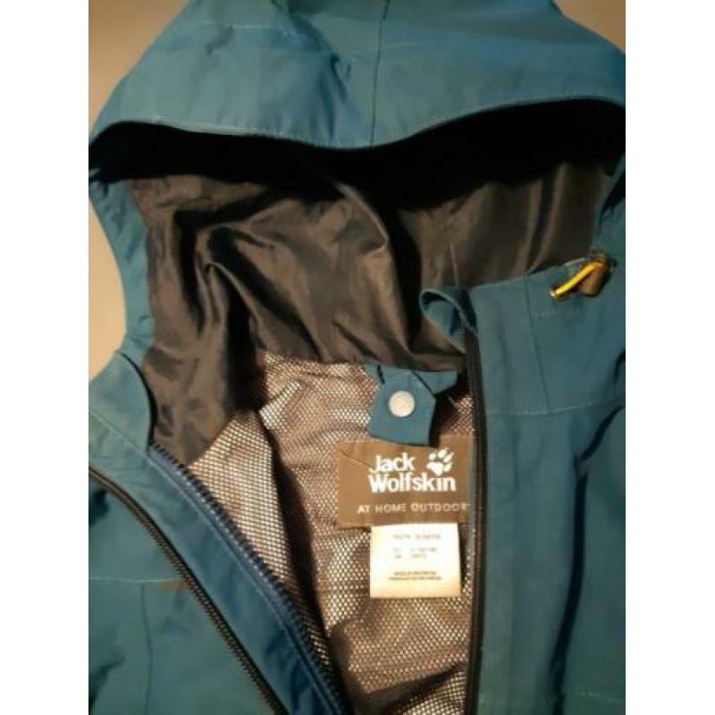 Jack wolfskin regenjas maat 140/146