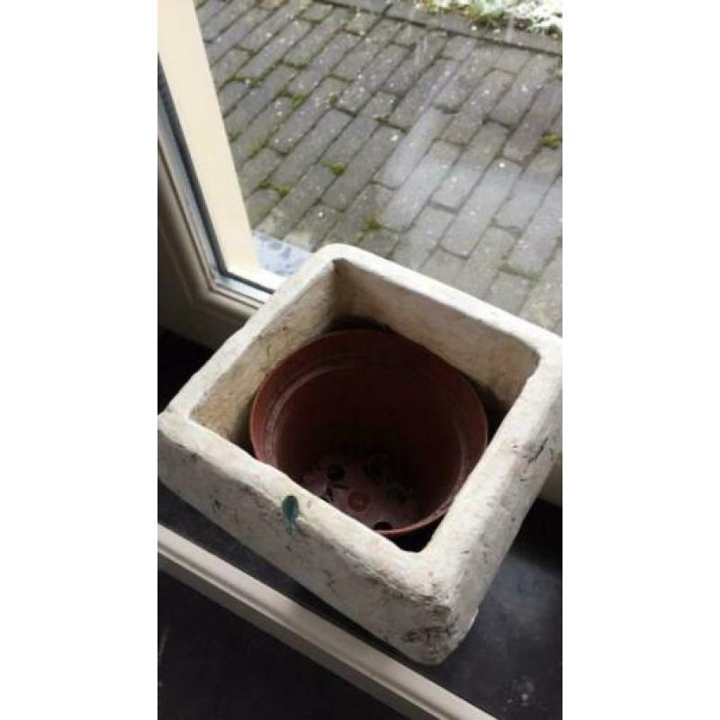 Bloempotten 27 cm hoogte 2 stuks