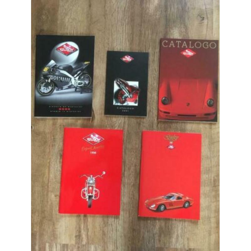 Guiloy-5 diverse catalogi van Guiloy modelauto,s en motoren