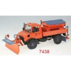 NEW Revell 1:24 07438 UNIMOG U 1300 L ''Winterdienst (1978)