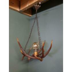 Vintage Geweien Hanglamp. €165,-.