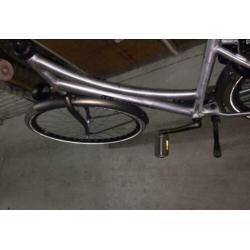 cortina met v snaar damesfiets