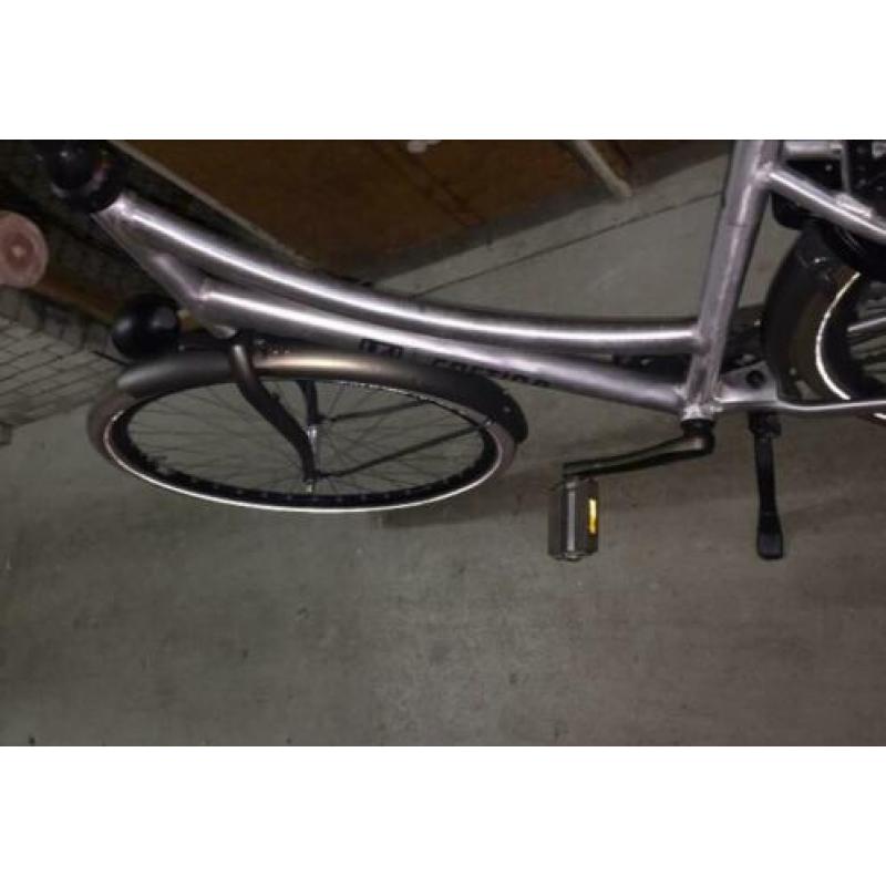 cortina met v snaar damesfiets