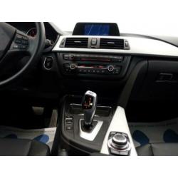BMW 3 Serie Sedan 320D 164PK HIGH EXECUTIVE AUT8, Leer, Navi