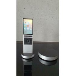 NEEO 3 x brain 2 x remote compleet