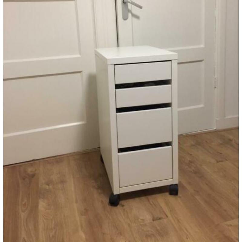 Wit Ladeblok (Ikea)