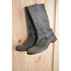 Handgemaakt suede Costume National laarzen, Mt. 37,5 - 38