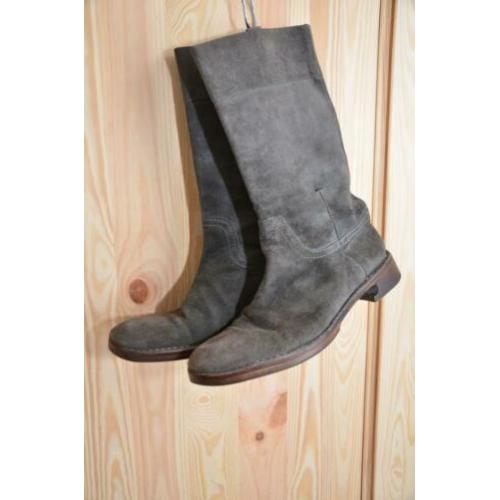 Handgemaakt suede Costume National laarzen, Mt. 37,5 - 38