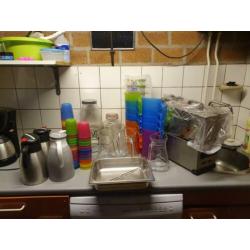 Bekers, glazen & plastic kannen, frituur