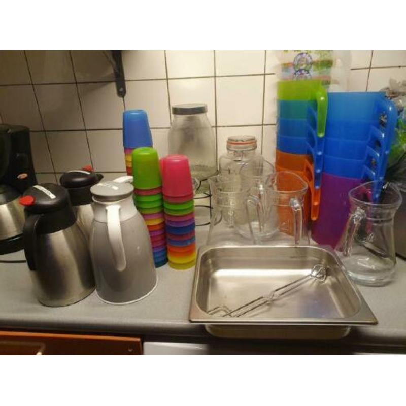 Bekers, glazen & plastic kannen, frituur