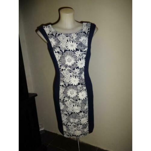 D4A Phase Eight schitterende jurk nacht blauw bloemen erop S