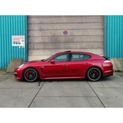 Porsche Panamera 4.8 GTS 20 INCH * SPORTUITLAAT * BOSE * SCH