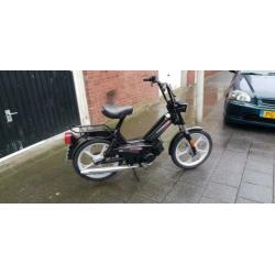 Mooie snor tomos start en rijd hoe die hoort zie adv en foto