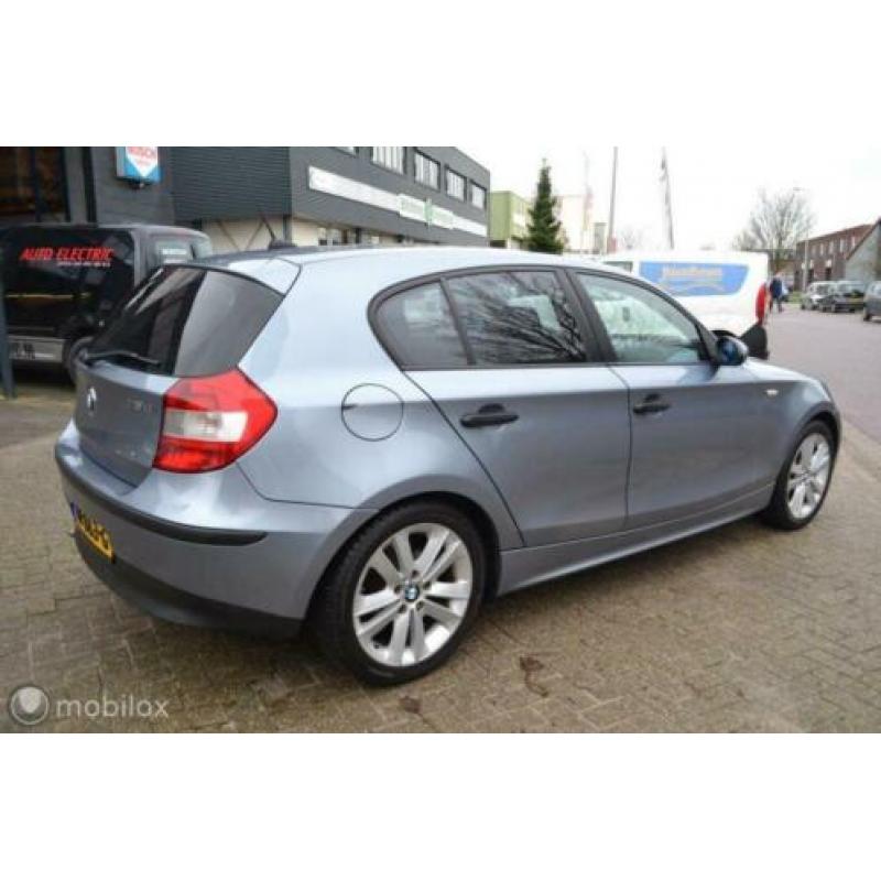 BMW 1-serie - 118d High Executive Clima, Stoel Verwarming, T