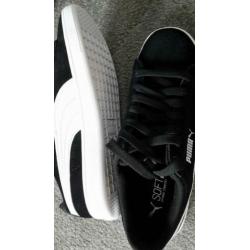 Zwart suede leren sneakers van Puma mt 36 NIEUW