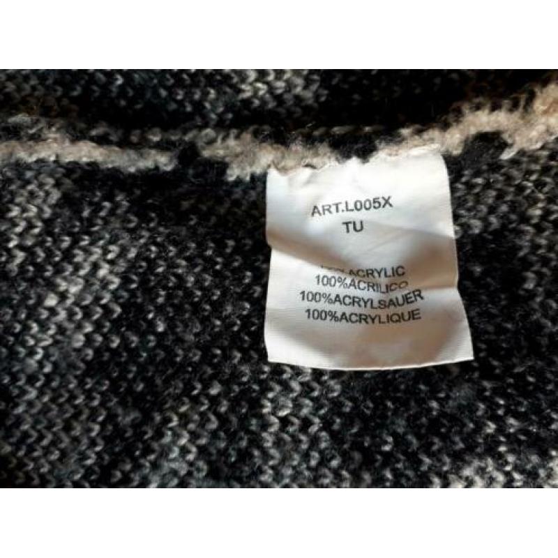 Mt S/M BETTY&CO damesvest in keurige staat!!!