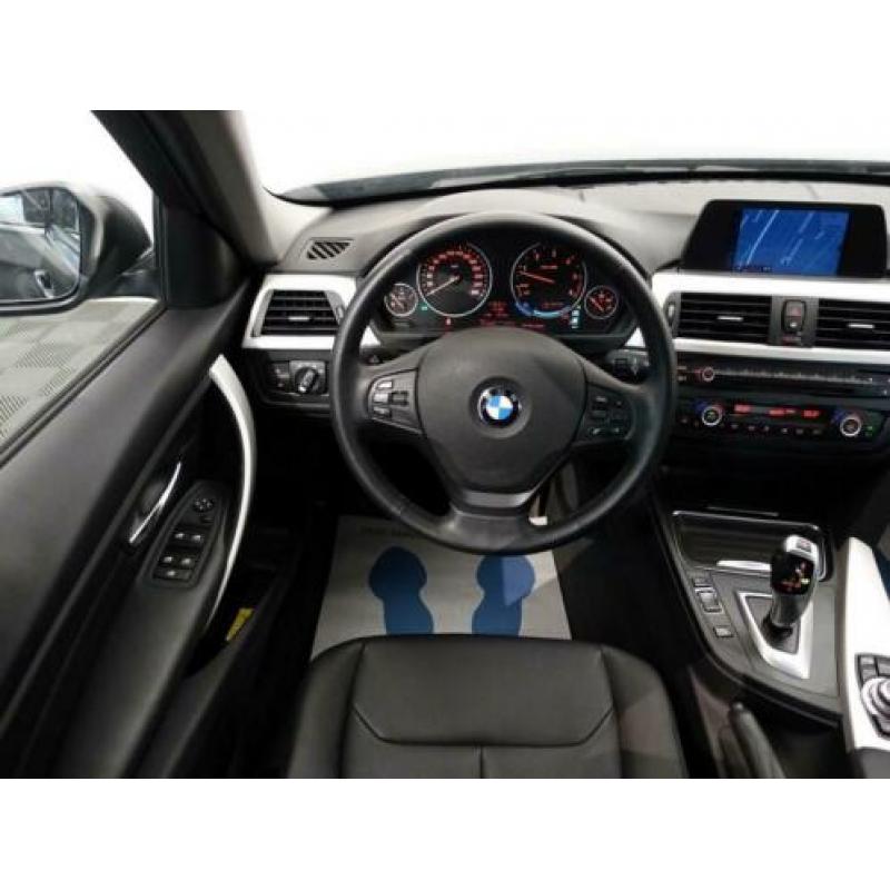 BMW 3 Serie Sedan 320D 164PK HIGH EXECUTIVE AUT8, Leer, Navi