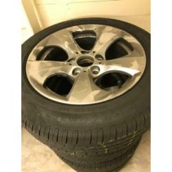 BMW LM 16 inch velgen met ZGAN zomerbanden Pirelli