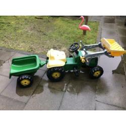 John Deere tractor met aanhanger