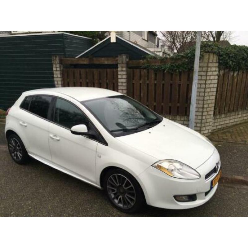 Fiat Bravo 1.4 16V 88KW 5DR 2009 Wit