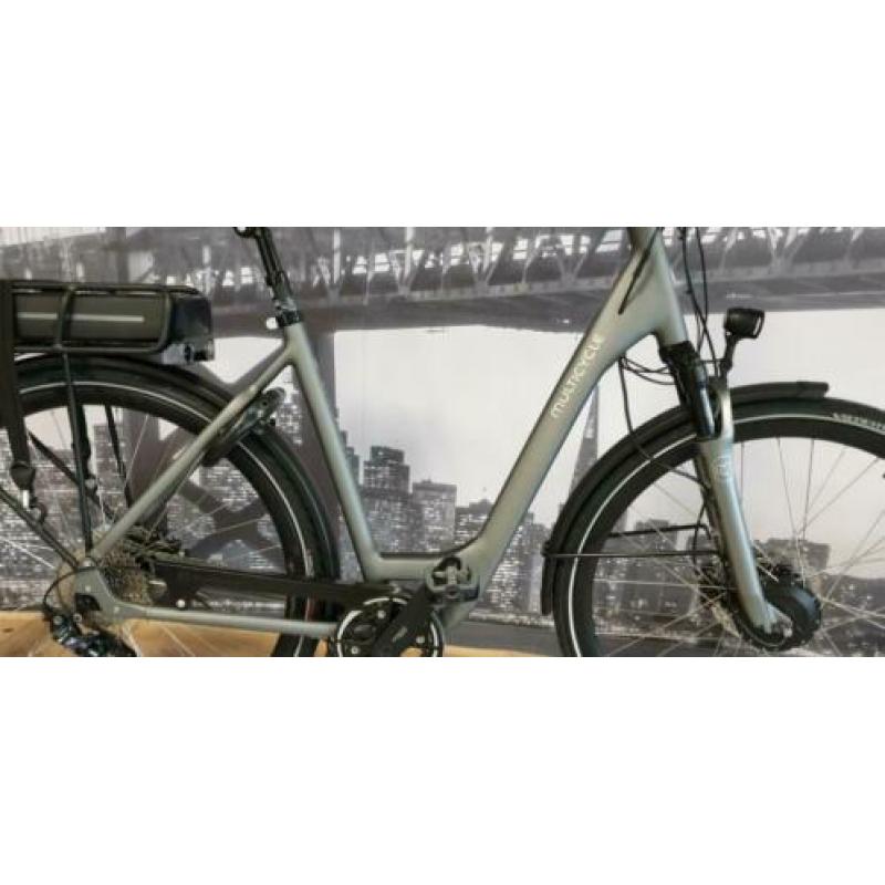 Nieuwe Multicycle Voyage E-bike 500 watt accu Opruiming!!