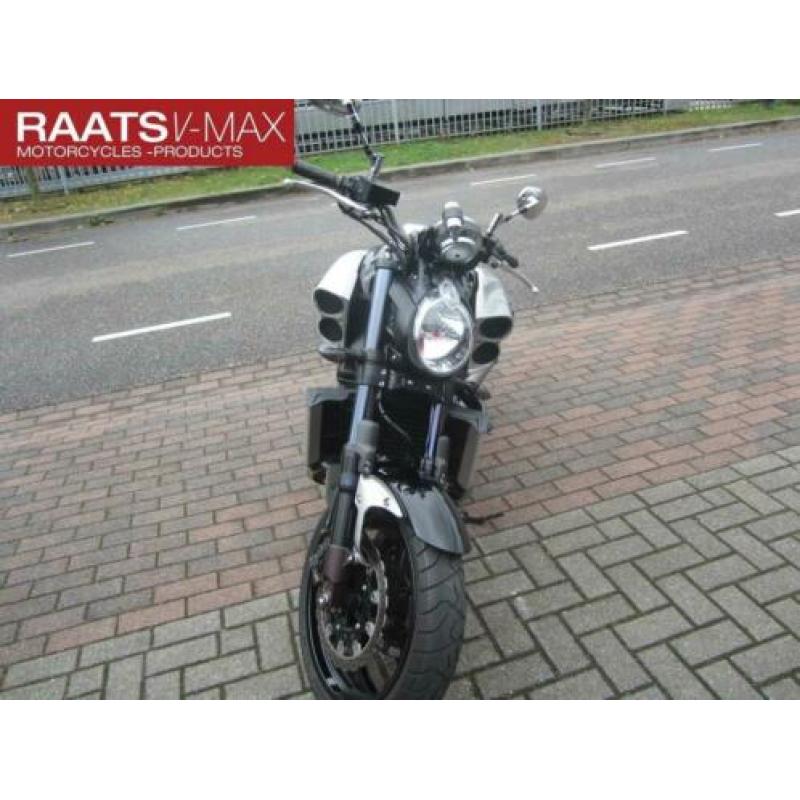 v-max1700 eindjaarsaanbieding van € 13.450,00 voor € 13.100,