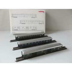 Marklin 42758 DB set met 3 sneltreinrijtuigen